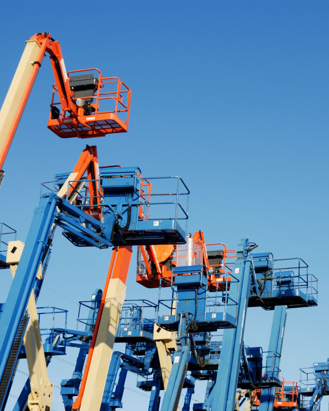 Onderhoud en zekerheid bij elke verhuur Onderhoud & Veiligheid - Flevo Hoogwerkers